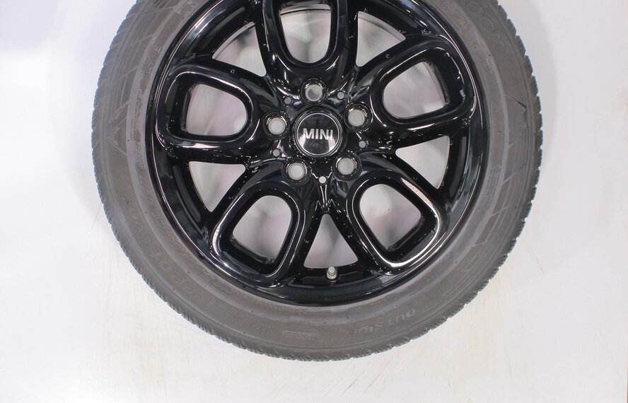 Mini Cooper / S / One / Cabrio F55 F56 F57 494 16 inch Hankook Runflat Winterbanden Origineel