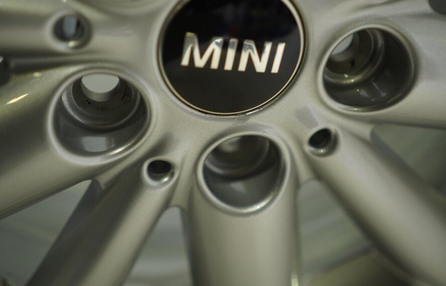 Mini Mini Cooper / S / One / Cabrio F55 F56 F57 508 16 inch velgen Yokohama Winterbanden Nieuw Origineel