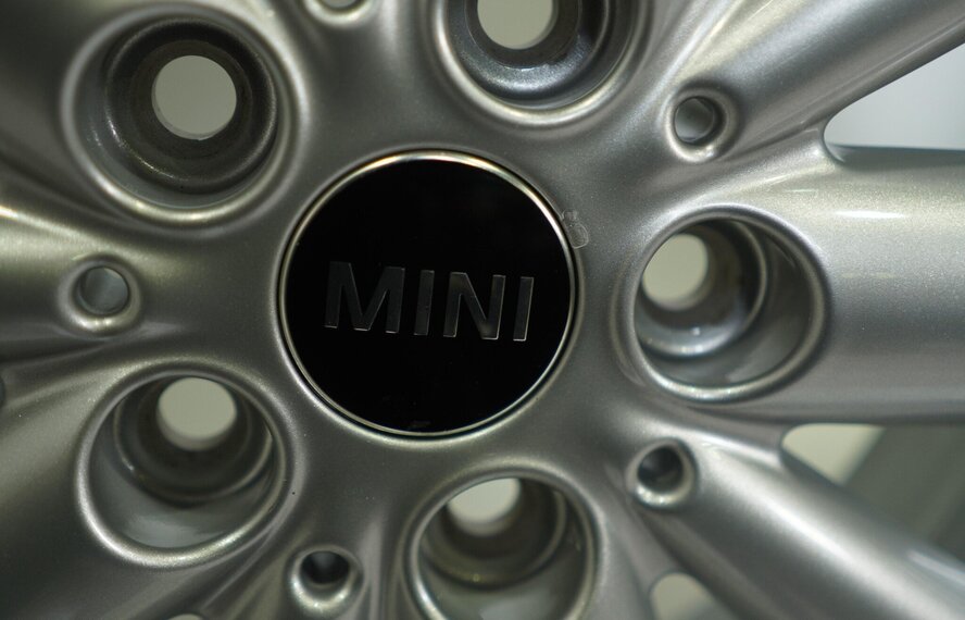 Mini Mini Cooper / S / One / Cabrio F55 F56 F57 508 16 inch velgen Yokohama Winterbanden Nieuw Origineel