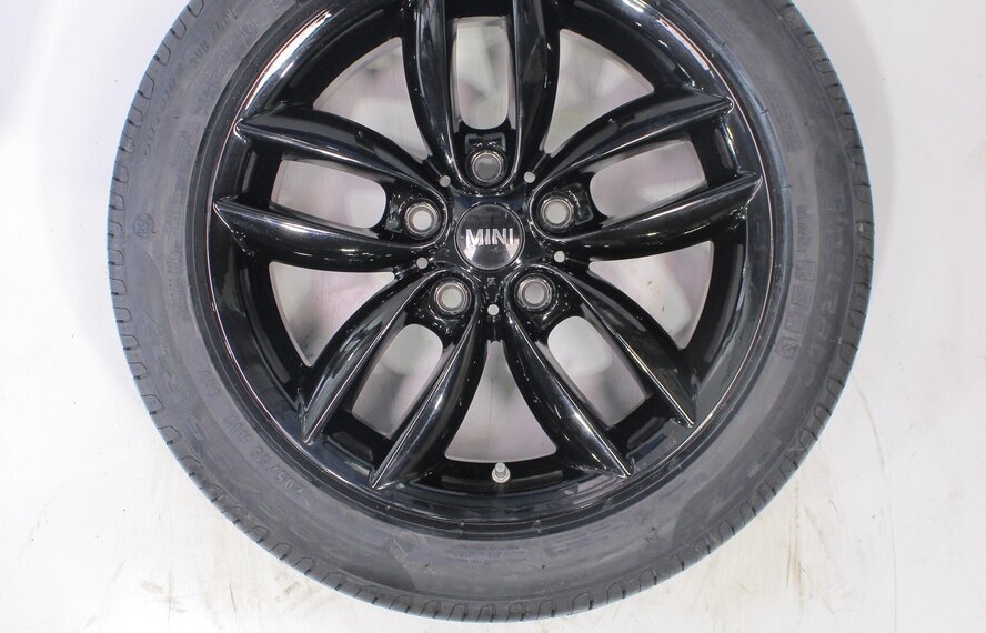 Mini R60 R61 Countryman Paceman R124 17 inch Pirelli Runflat Zomerbanden Nieuw Origineel