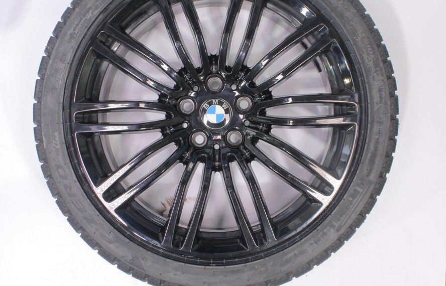 BMW BMW 5 serie G30 G31 8 serie G14 G15 G16 664M 19 inch Pirelli Runflat Winterbanden Nieuw Origineel