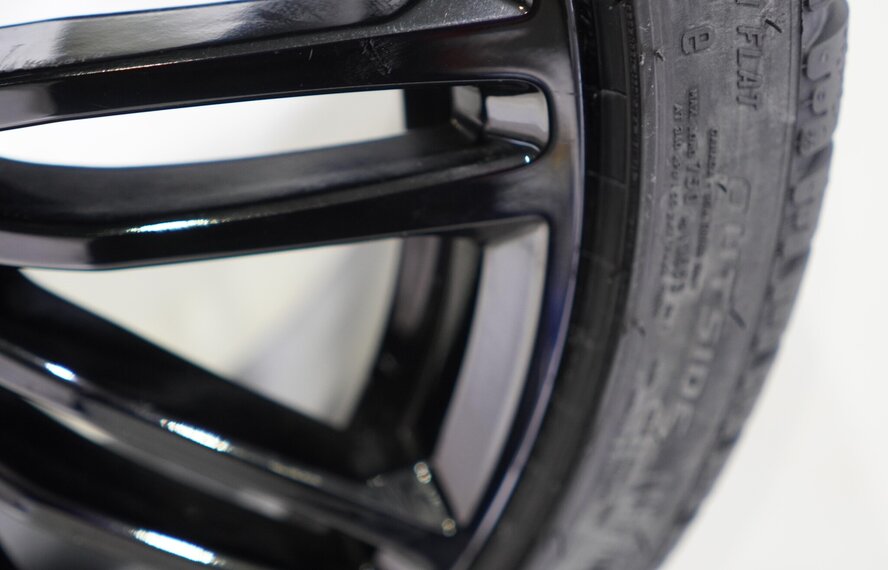 BMW BMW 5 serie G30 G31 8 serie G14 G15 G16 664M 19 inch Pirelli Runflat Winterbanden Nieuw Origineel