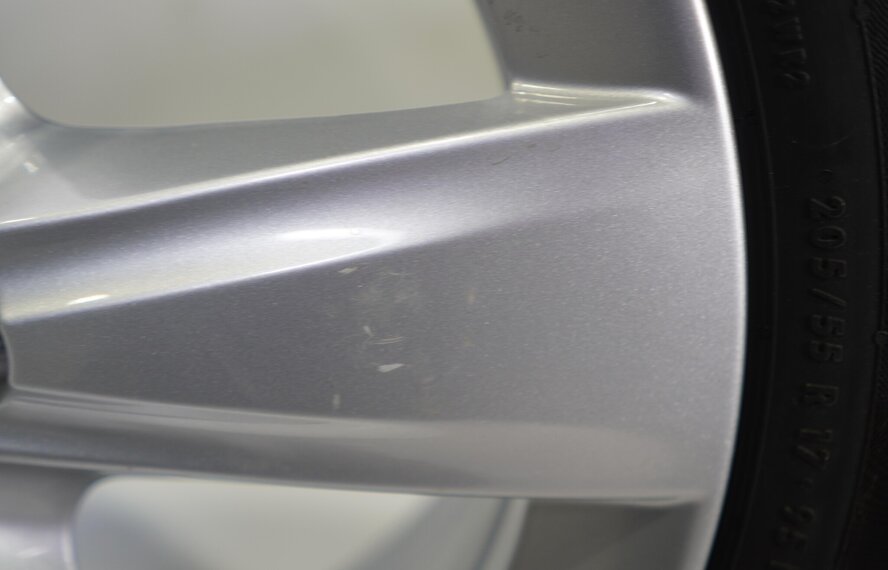 BMW BMW 2 serie F45 F46 Active Gran Tourer 478 17 inch Continental Winterbanden Origineel