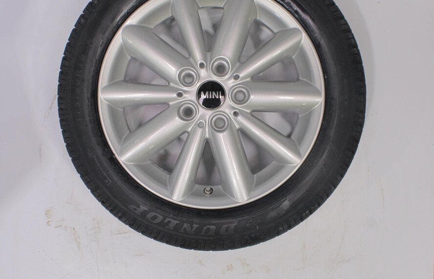Mini Mini Cooper / S / One / Cabrio F55 F56 F57 508 16 inch Dunlop Runflat Winterbanden Nieuw Origineel