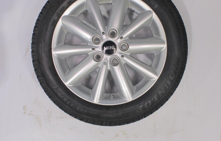 Mini Mini Cooper / S / One / Cabrio F55 F56 F57 508 16 inch Dunlop Runflat Winterbanden Nieuw Origineel