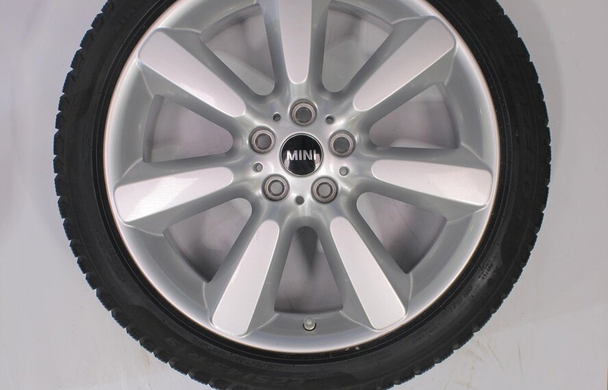 Mini Countryman F60 535 19 inch Pirelli Runflat Winterbanden Origineel