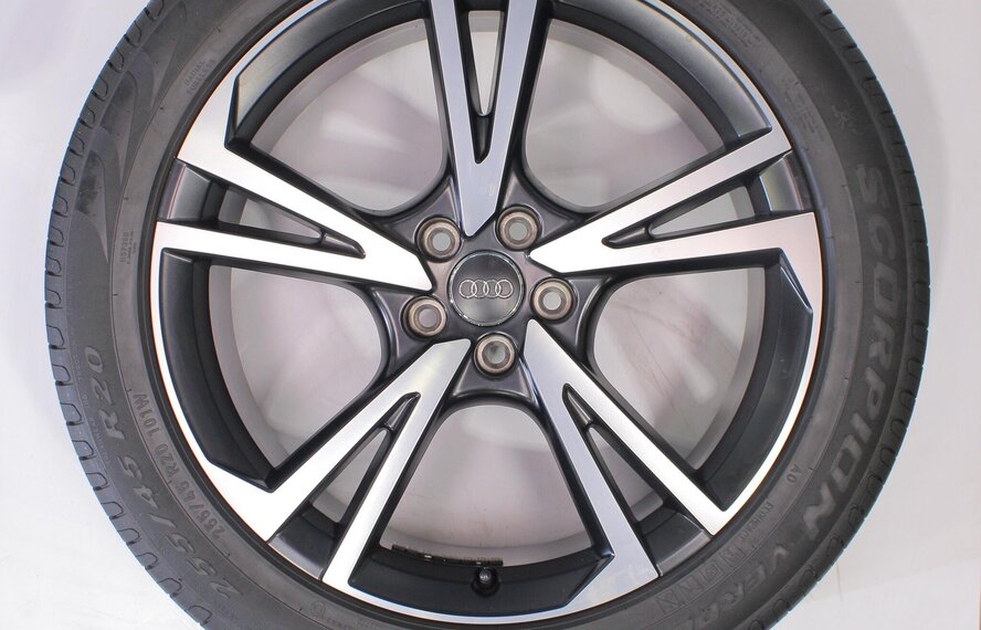 Audi Audi Q5 SQ5 80A 20 inch Pirelli Zomerbanden Origineel