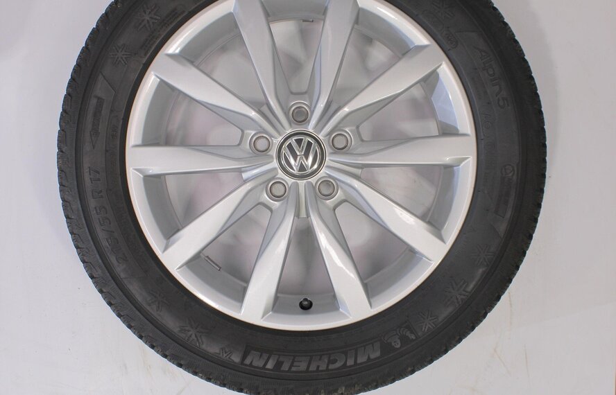 Volkswagen Volkswagen Touran 5T Dijon 17 inch Michelin Winterbanden Origineel
