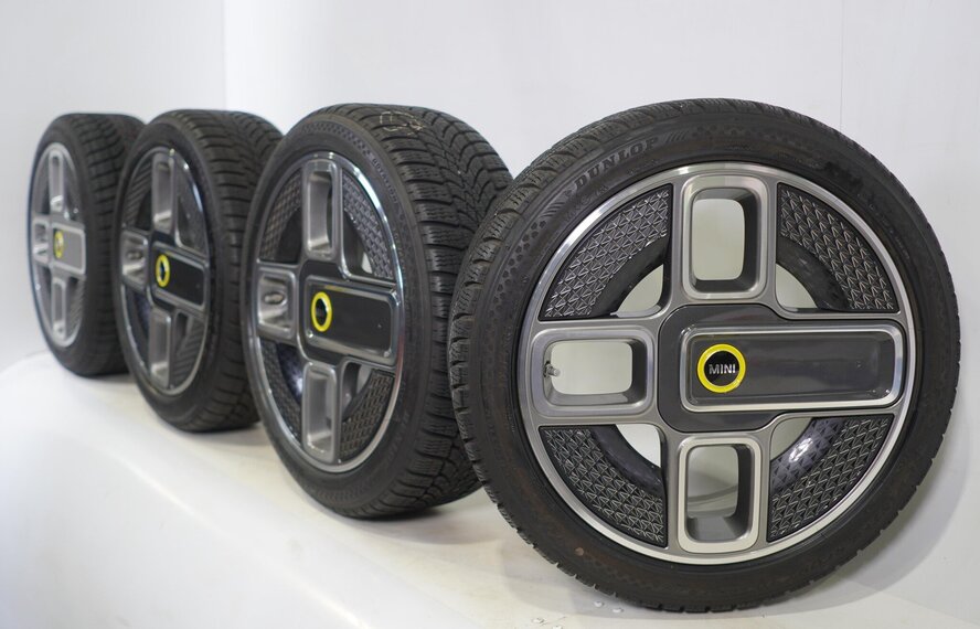 Mini Mini Cooper / S / One / Cabrio F55 F56 F57 737 17 inch Dunlop Runflat Winterbanden Origineel