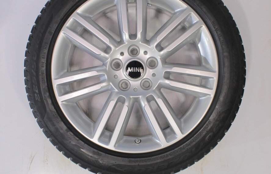 Mini Countryman F60 532 18 inch Pirelli Runflat Winterbanden Origineel