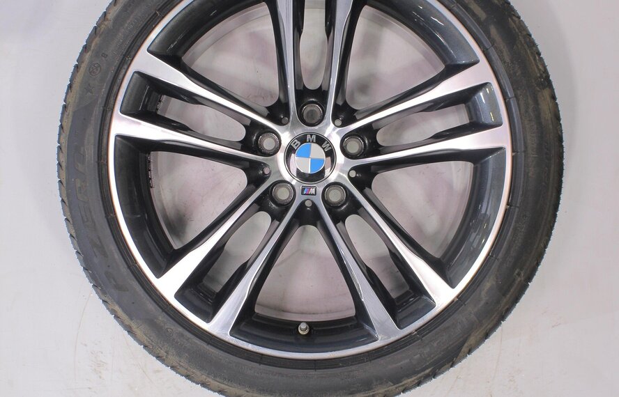 BMW BMW 3 serie GT F34 598M 19 inch Pirelli Runflat Zomerbanden Nieuw Origineel