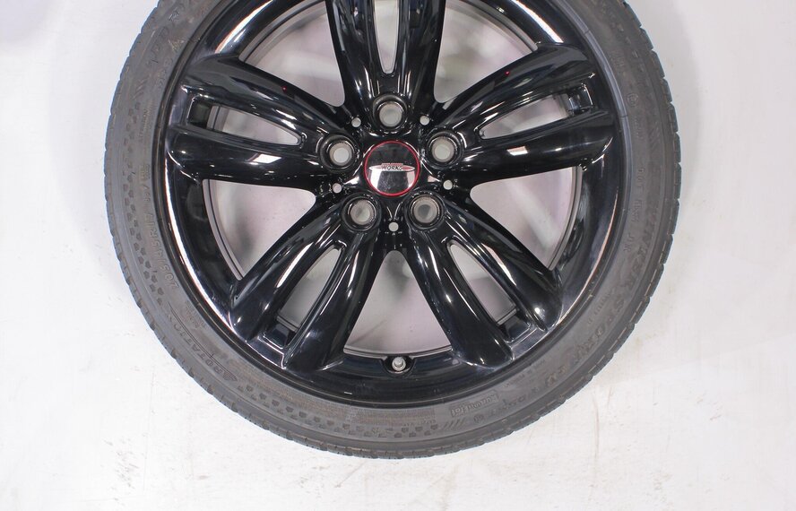 Mini Cooper / S / One / Cabrio F55 F56 F57 JCW501 17 inch Dunlop Runflat Winterbanden Origineel