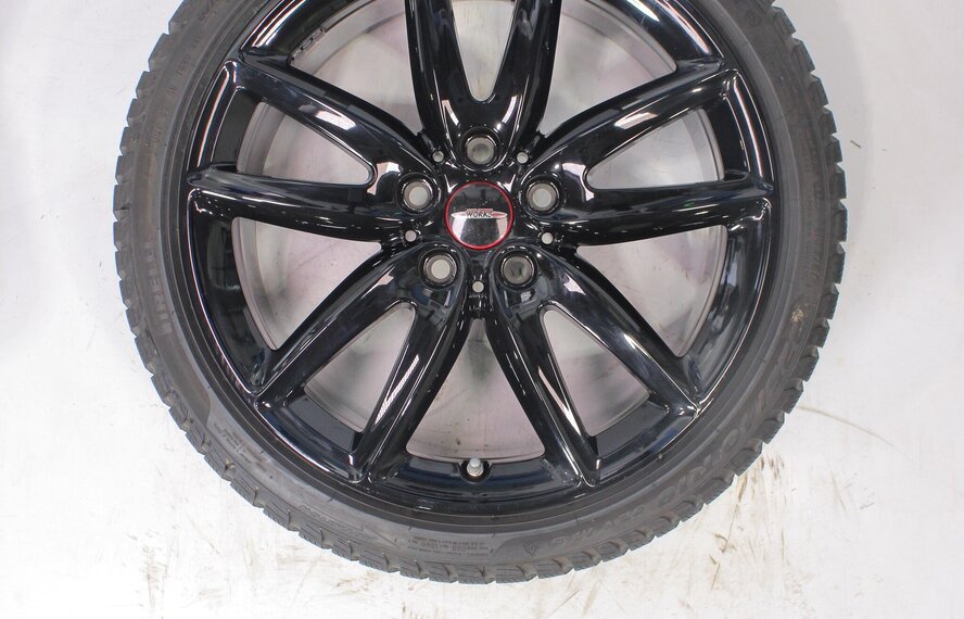 Mini Clubman F54 JCW815 18 inch Pirelli Runflat Winterbanden Origineel