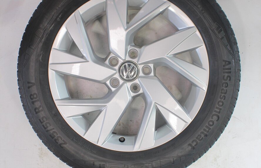 Volkswagen Volkswagen Tiguan 5N Frankfurt 18 inch Continental All-Season (4 seizoenen) Origineel