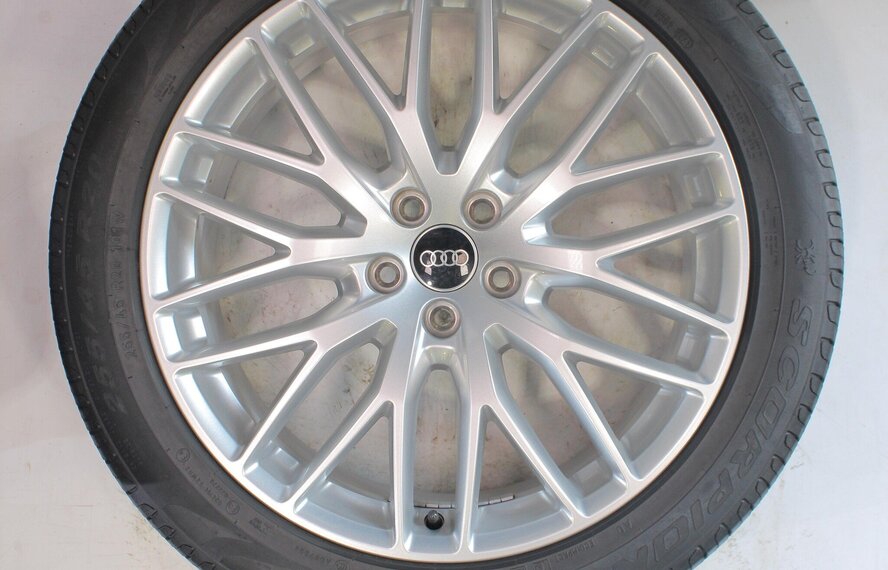 Audi Audi Q5 SQ5 80A 20 inch Pirelli Zomerbanden Origineel