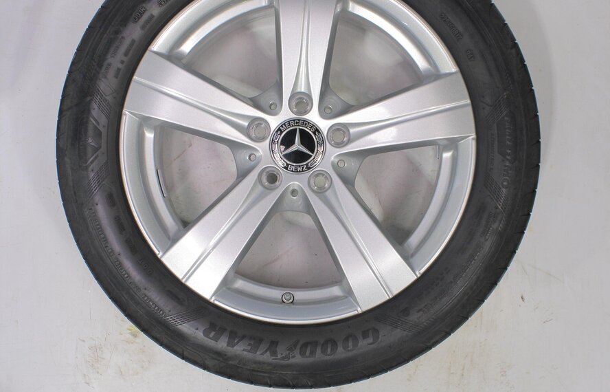 Mercedes Mercedes C-Klasse C206 S206 W206 17 inch Goodyear Zomerbanden Origineel