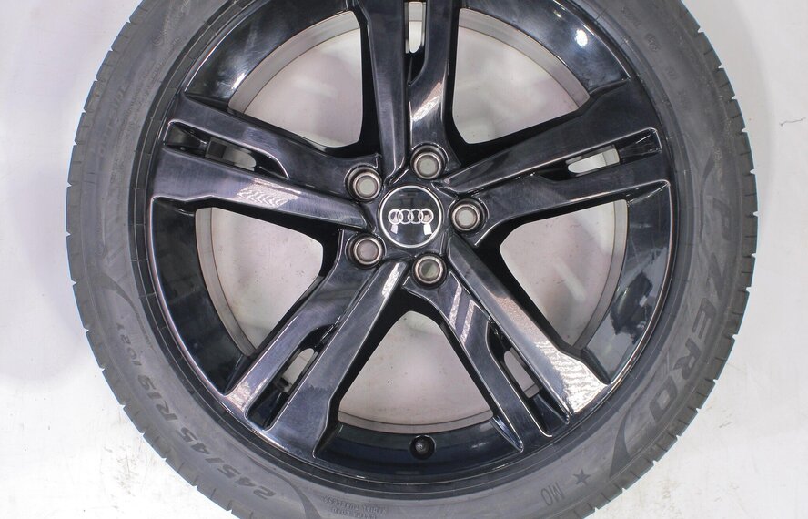 Audi Audi A6 A7 4K C8 Ramus 19 inch Pirelli Zomerbanden Origineel