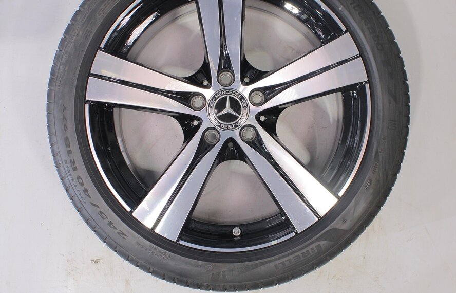 Mercedes Mercedes C-Klasse C206 S206 W206 18 inch Pirelli Zomerbanden Origineel