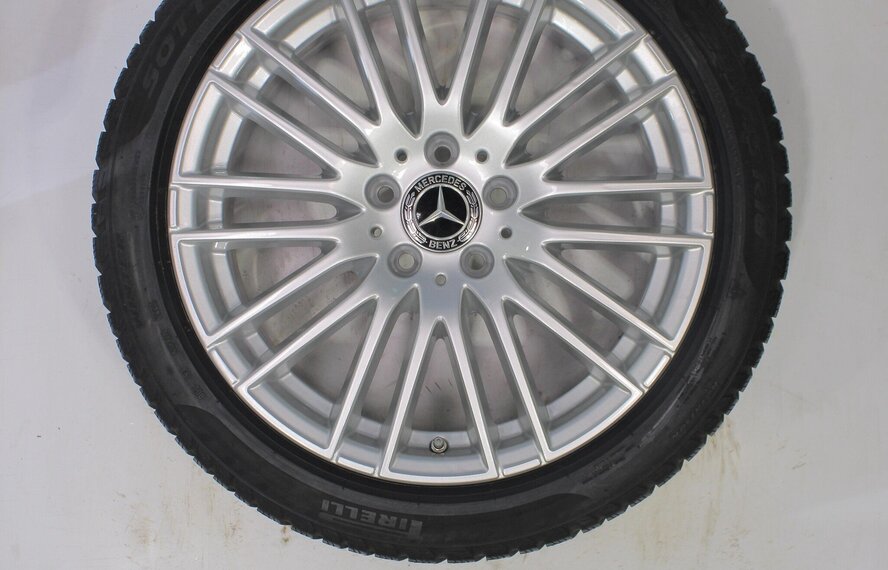 Mercedes Mercedes C-Klasse C206 S206 W206 18 inch Pirelli Runflat Winterbanden Origineel