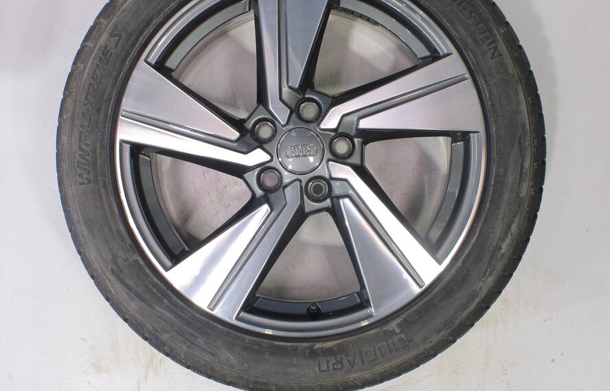 Audi Audi Q2 SQ2 81A 18 inch Vredestein Winterbanden Nieuw Origineel