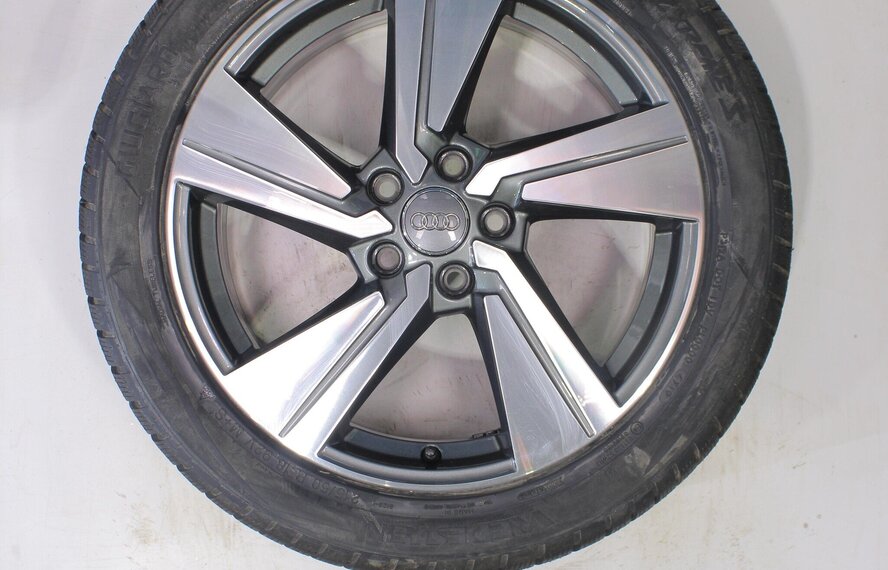 Audi Audi Q2 SQ2 81A 18 inch Vredestein Winterbanden Nieuw Origineel