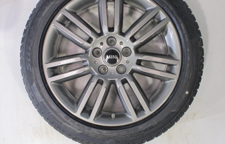 Mini Countryman F60 532 18 inch Pirelli Runflat Winterbanden Nieuw Origineel