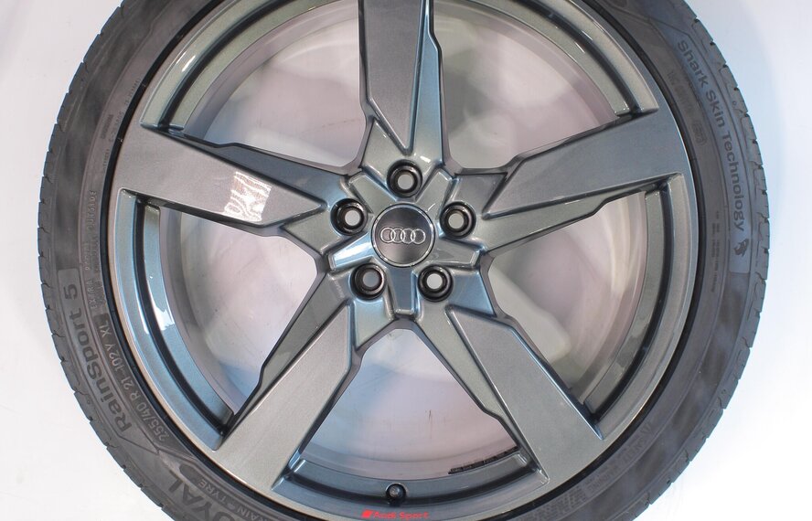 Audi Audi Q5 SQ5 80A 21 inch Uniroyal Zomerbanden Origineel