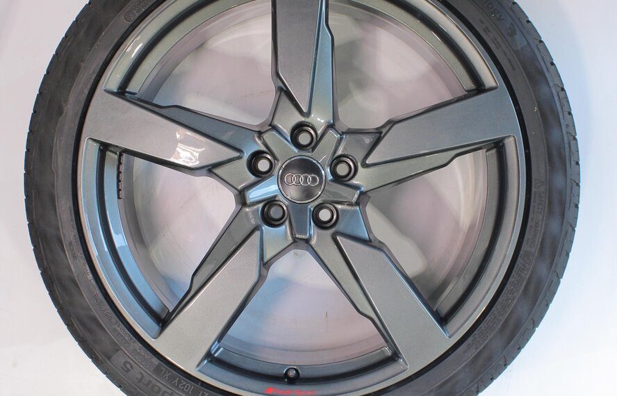 Audi Audi Q5 SQ5 80A 21 inch Uniroyal Zomerbanden Origineel