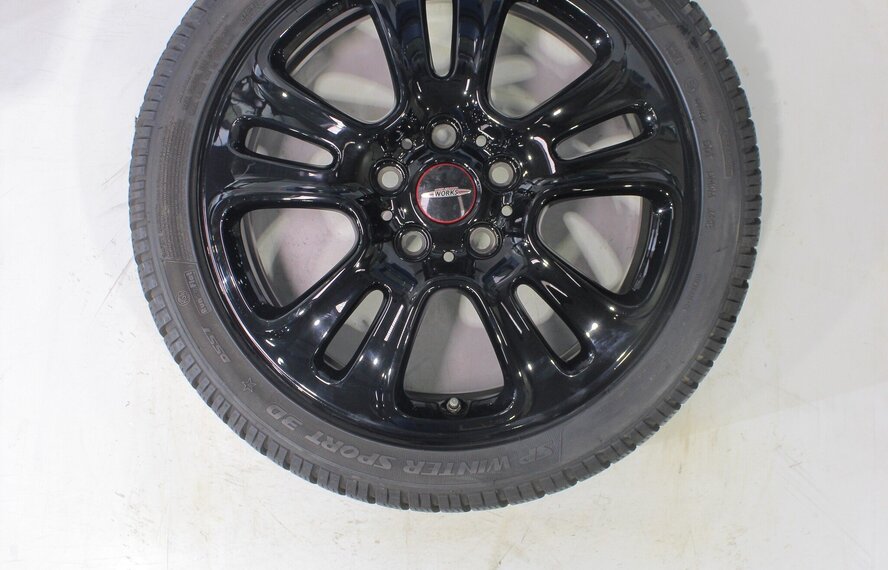 Mini Cooper / S / One / Cabrio F55 F56 F57 JCW510 17 inch Dunlop Runflat Winterbanden Origineel