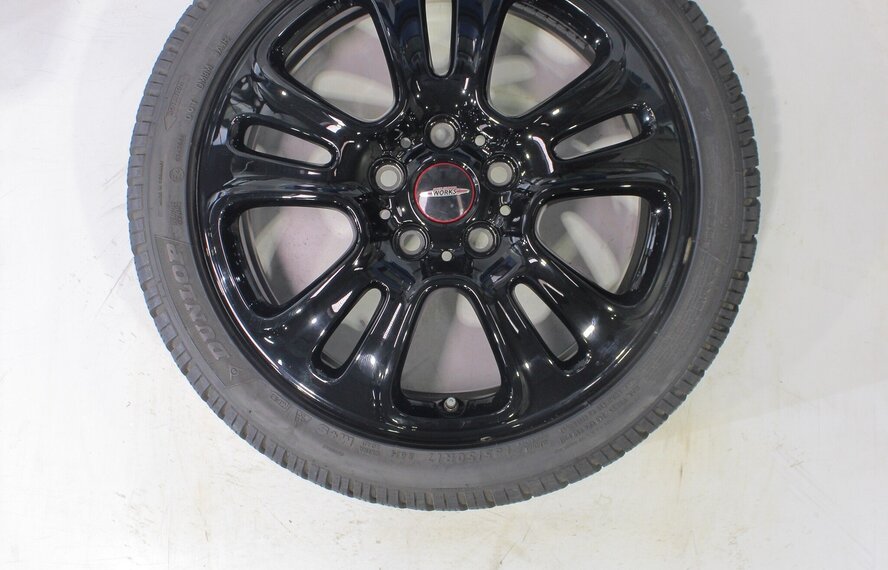 Mini Mini Cooper / S / One / Cabrio F55 F56 F57 JCW510 17 inch Dunlop Runflat Winterbanden Origineel