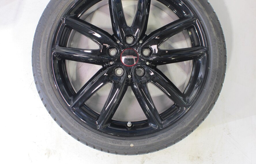 Mini Clubman F54 JCW520 18 inch Bridgestone Runflat Winterbanden Origineel