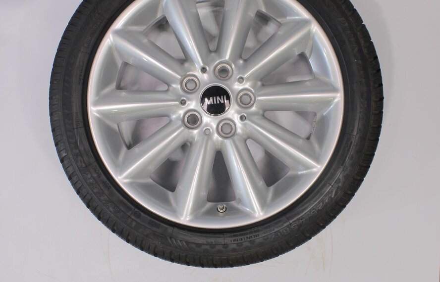 Mini Clubman F54 518 17 inch Dunlop Runflat Winterbanden Origineel