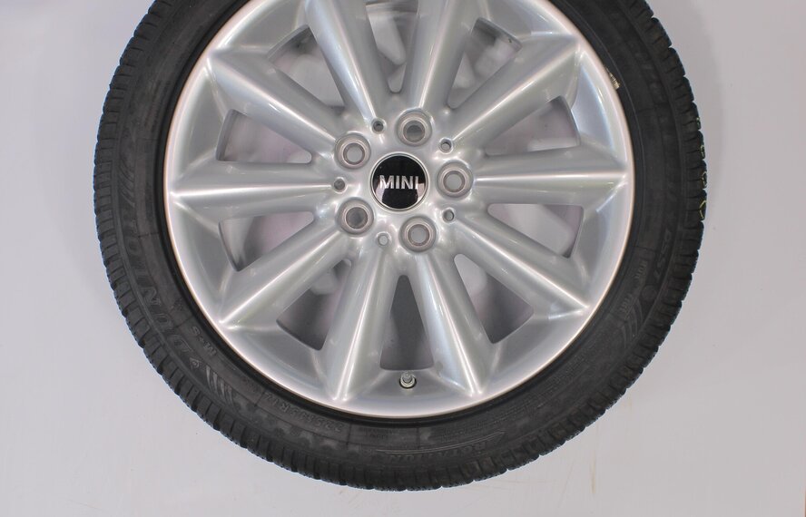 Mini Clubman F54 518 17 inch Dunlop Runflat Winterbanden Origineel