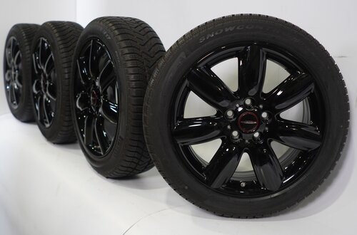 Mini Clubman F54 528 17 inch velgen Pirelli Winterbanden Origineel