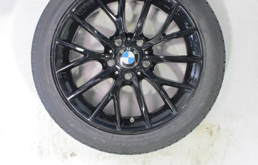 BMW BMW 1 2 serie F20 F21 F22 F23 380 17 inch Goodyear Runflat Winterbanden Nieuw Origineel