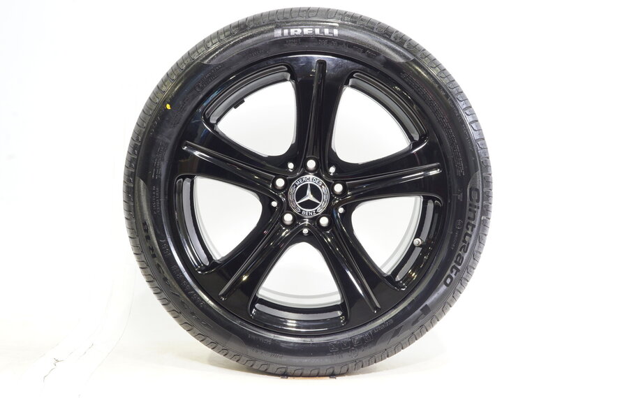 Mercedes Mercedes E Klasse W213 18 inch velgen + Zomerbanden Pirelli nieuw Runflat Origineel