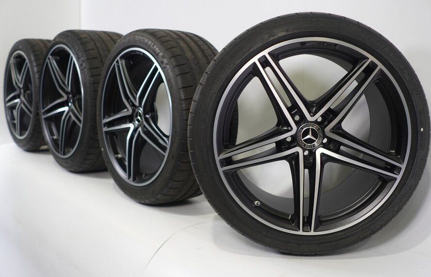 Mercedes Mercedes GT AMG C190 19 inch Michelin Zomerbanden Origineel