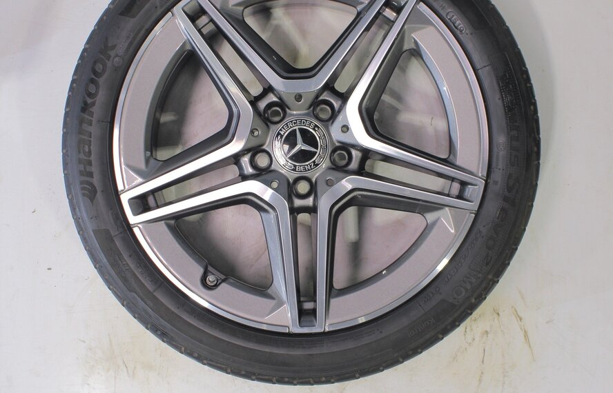 Mercedes Mercedes A B CLA Klasse W177 C118 W247 18 inch Hankook Zomerbanden Origineel