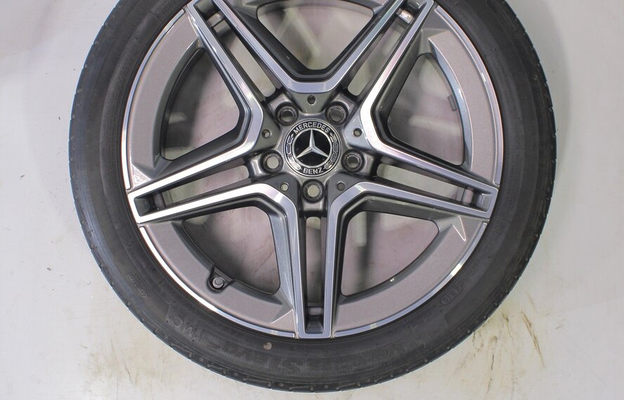 Mercedes Mercedes A B CLA Klasse W177 C118 W247 18 inch Hankook Zomerbanden Origineel