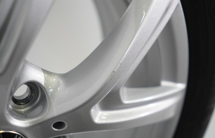 BMW BMW 2 serie F45 F46 Active Gran Tourer 574 17 inch Continental Runflat Winterbanden Origineel