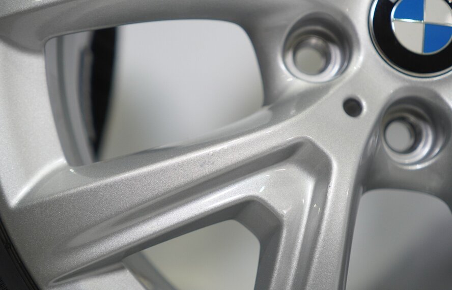 BMW BMW 2 serie F45 F46 Active Gran Tourer 574 17 inch Continental Runflat Winterbanden Origineel