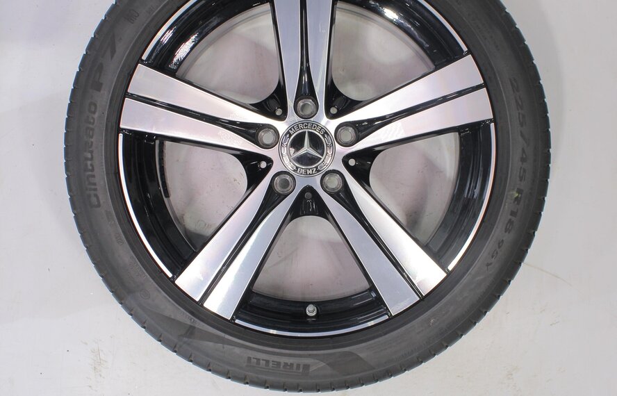 Mercedes Mercedes C-Klasse C206 S206 W206 18 inch Pirelli Zomerbanden Origineel