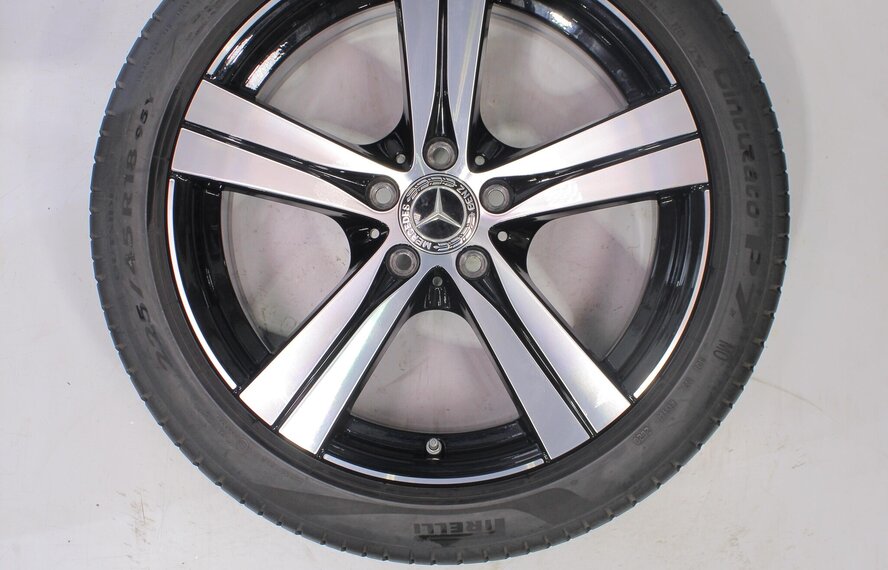 Mercedes Mercedes C-Klasse C206 S206 W206 18 inch Pirelli Zomerbanden Origineel