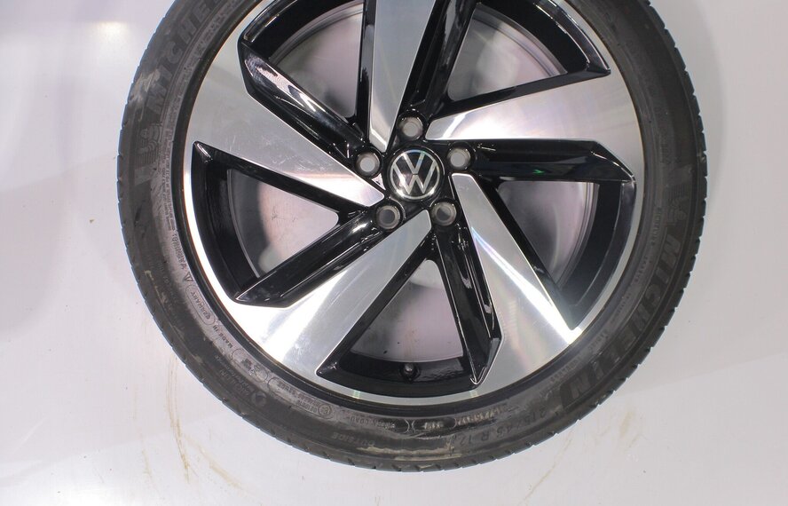 Volkswagen VW Polo 2G Milton Keynes 17 inch Michelin Zomerbanden Origineel