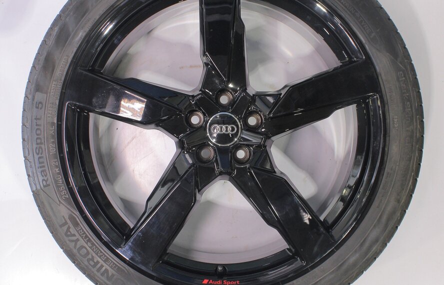 Audi Audi Q5 SQ5 80A 21 inch Uniroyal Zomerbanden Origineel