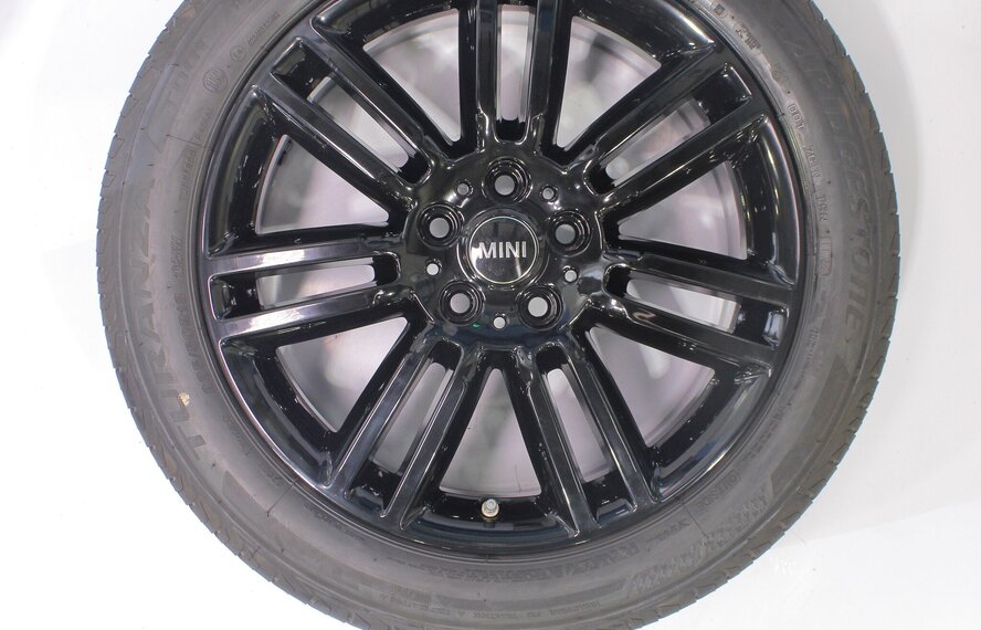 Mini Countryman F60 532 18 inch Bridgestone Runflat Zomerbanden Origineel