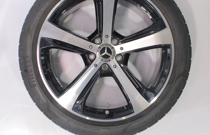 Mercedes Mercedes C-Klasse X206 All-Terrain 19 inch Pirelli Zomerbanden Origineel
