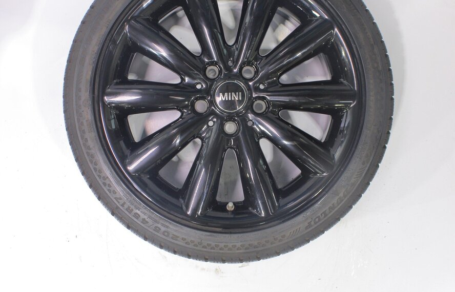 Mini Cooper / S / One / Cabrio F55 F56 F57 499 17 inch Dunlop Runflat Winterbanden Origineel