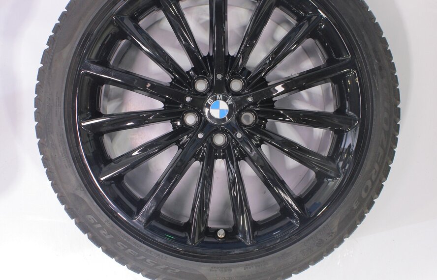 BMW BMW 5 serie G30 G31 8 serie G14 G15 G16 633 19 inch Pirelli Runflat Winterbanden Origineel