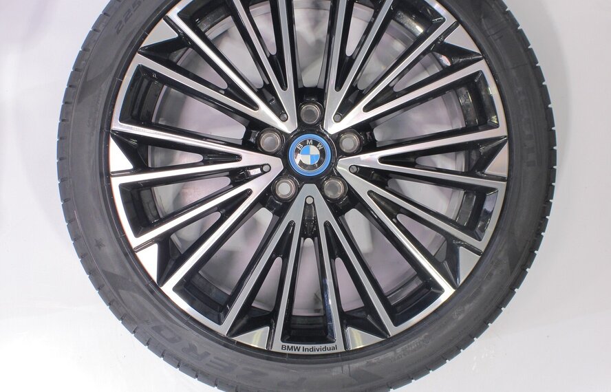 BMW BMW 2 serie U06 Active Gran Tourer 839i 19 inch Pirelli Zomerbanden Nieuw Origineel